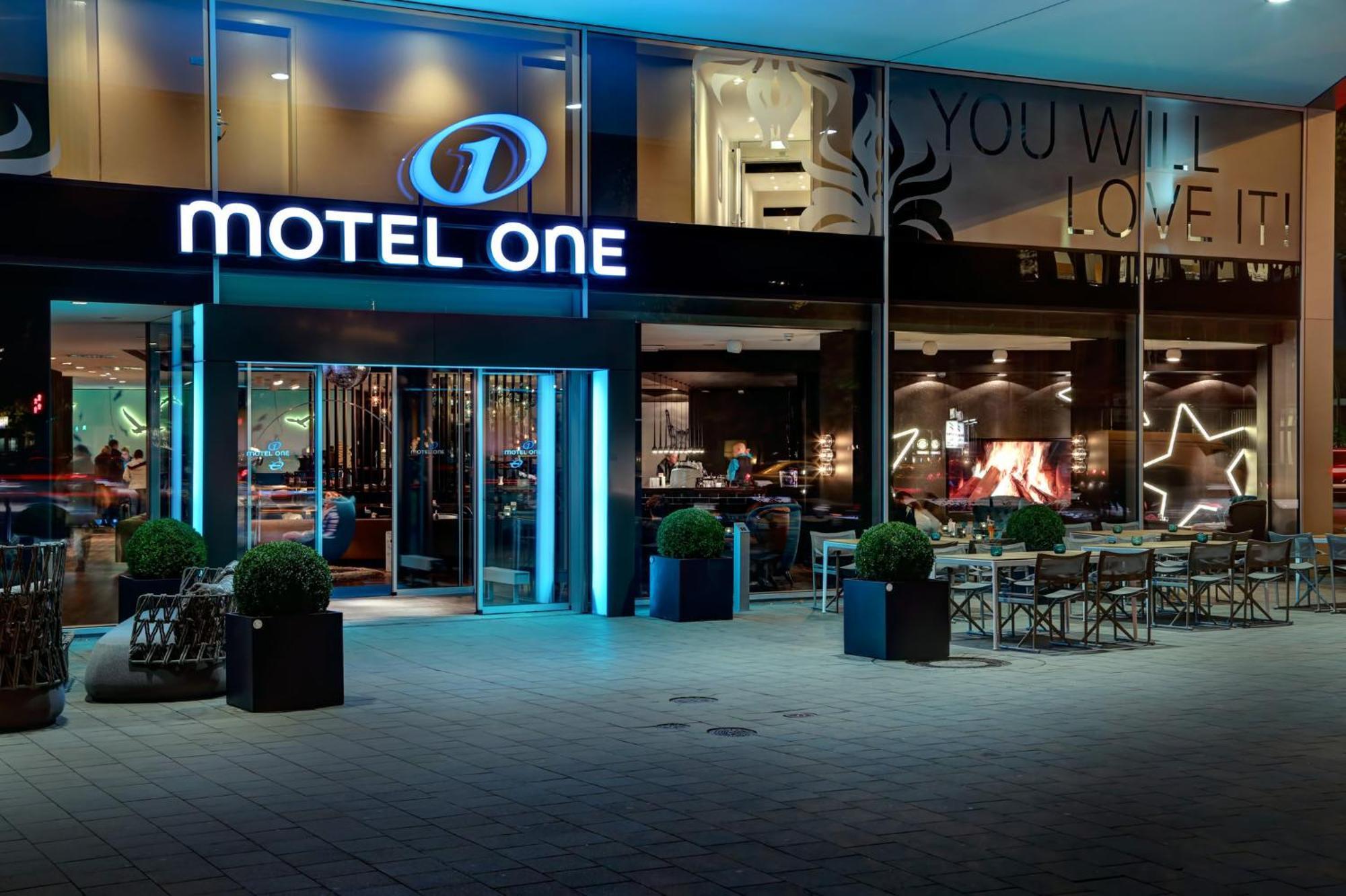 Motel One Hamburg Am Michel Exterior foto